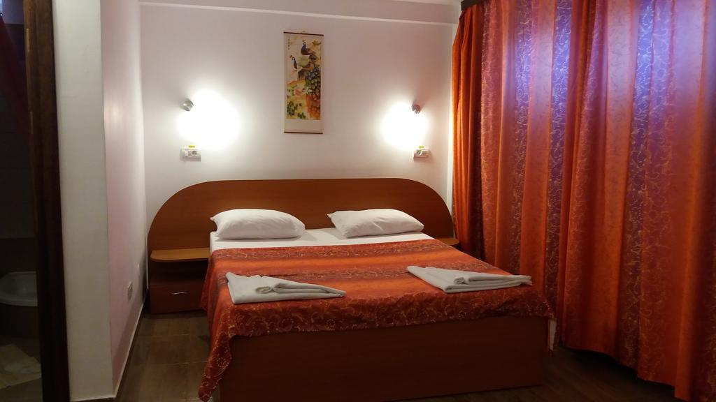 Hotel Marynero Năvodari Zewnętrze zdjęcie